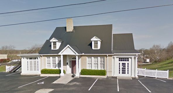 420 W Main St, Livingston, TN 38570